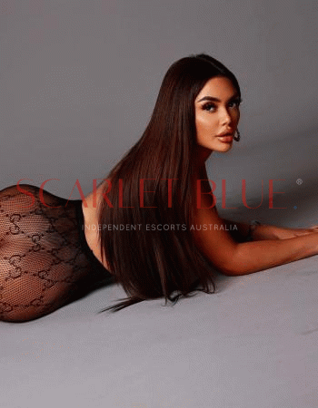 Mila Snow - Private Escort Touring