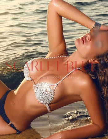 Mel - Private Escort Sydney CBD