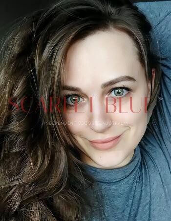 Beautiful Lady - Private Escort Touring