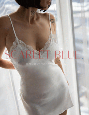 Millie Mars - Private Escort Touring