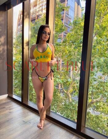 Victoria Reis - Private Escort Gold Coast