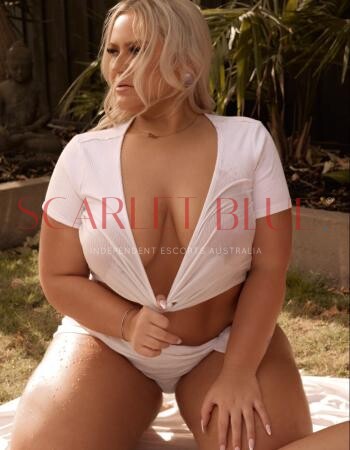 Ms Amber - Private Escort Touring