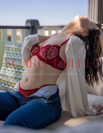 Poppy Paisley - Private Escort Sydney