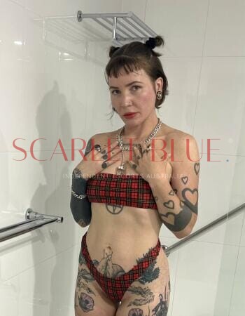 Amber Sky - Private Escort Touring