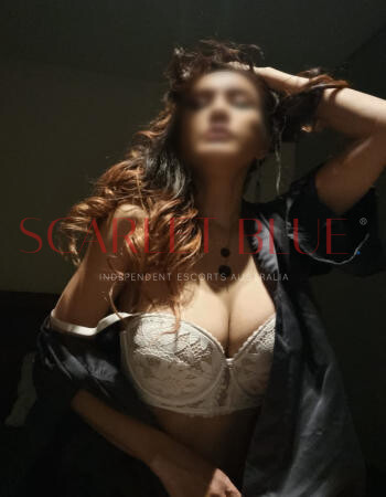 Arislovely - Private Escort Touring
