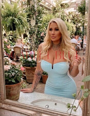 Malibu Blue - Private Escort Brisbane