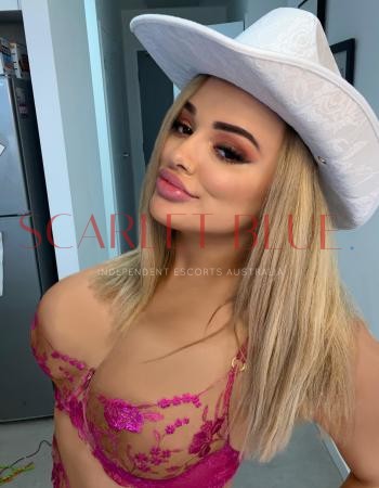 Elle Woods - Private Escort Perth