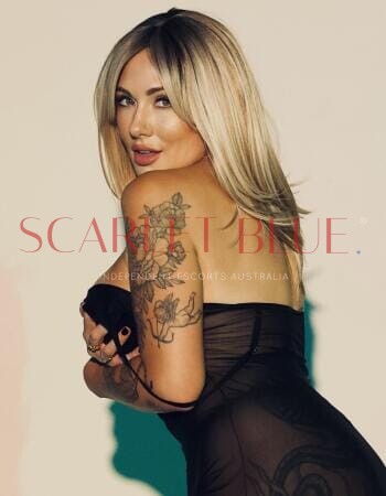 Carly Electric - Private Escort Byron Bay