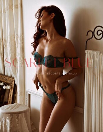Luna Nova - Private Escort London