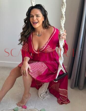 Kylie Wyote - Private Escort Touring