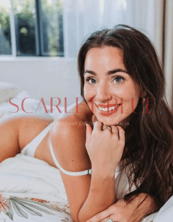 Lilly Oaks - Private Escort Touring