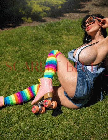 Amanda Valentina - Private Escort Touring